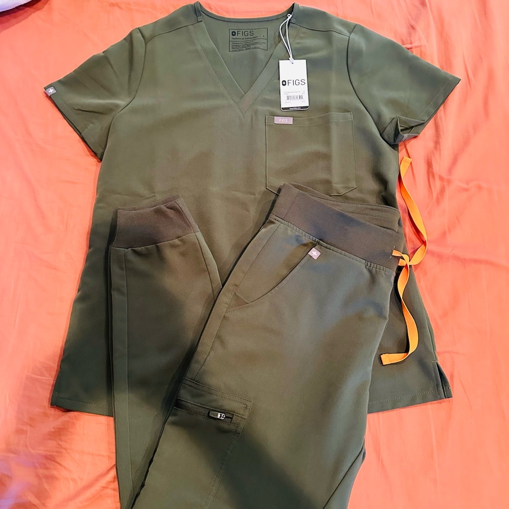 Figs Green Jogger Track Pants for Professionals